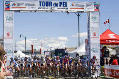 world-class-women-s-cycling-race-tour-de-pei